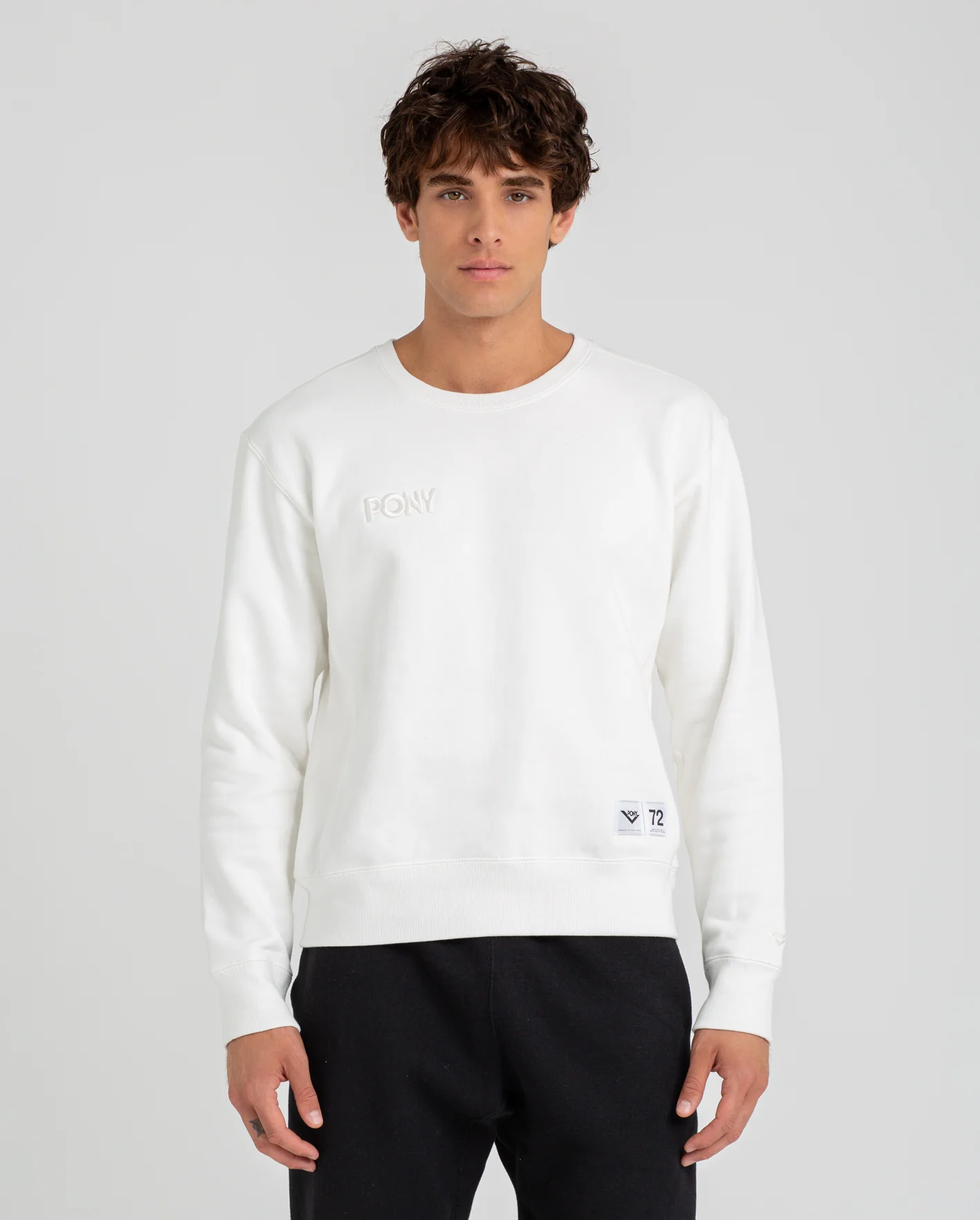 CLASSICS WHITE EMBROIDERED CREW NECK SWEATSHIRT - Image 2
